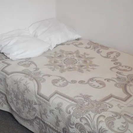 Hotel Le Clemenceau *